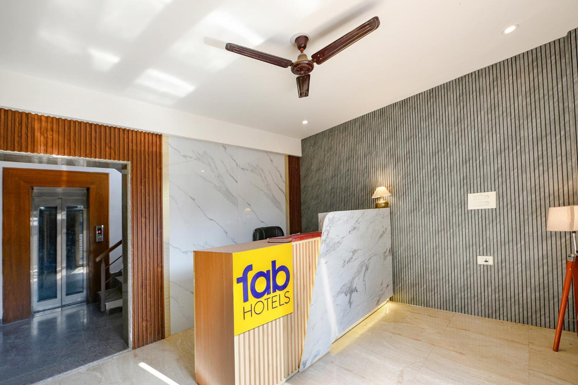 Fabhotel Ar Suites Gurgaon Ngoại thất bức ảnh
