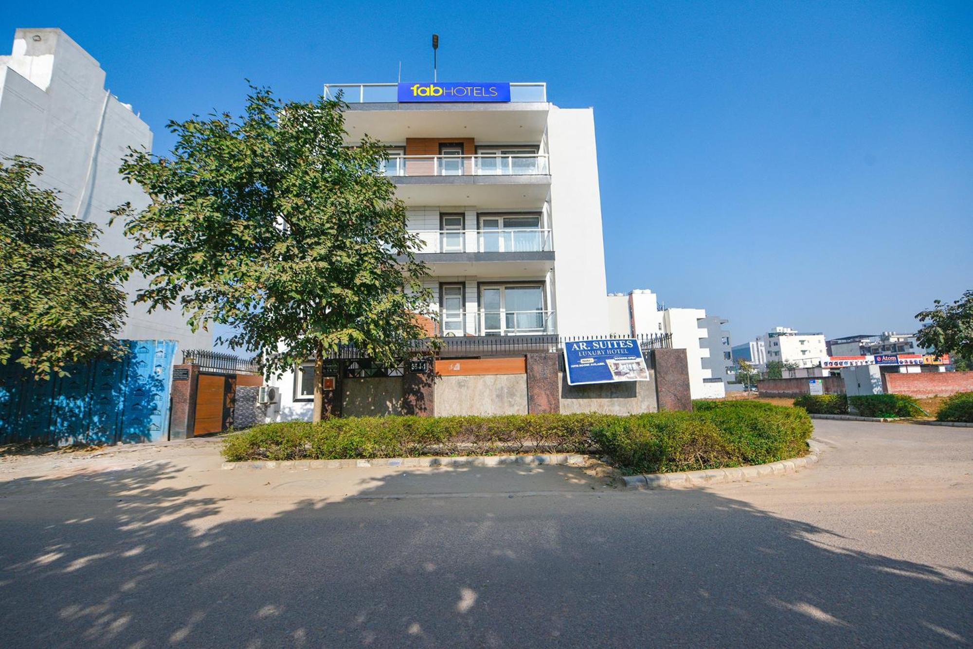 Fabhotel Ar Suites Gurgaon Ngoại thất bức ảnh
